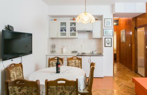 Apartment Ivo & Mare