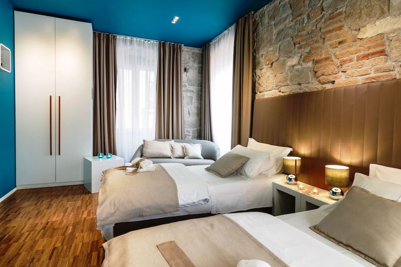 Hostal Riva Luxury Rooms