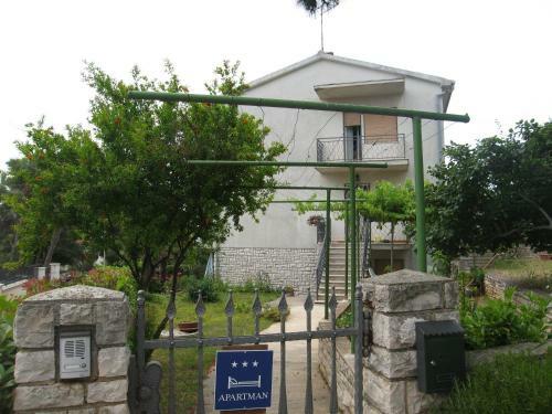 Apartamentos House Helena