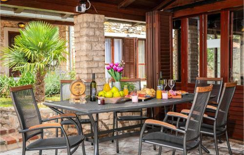 Holiday Home Sisan 18