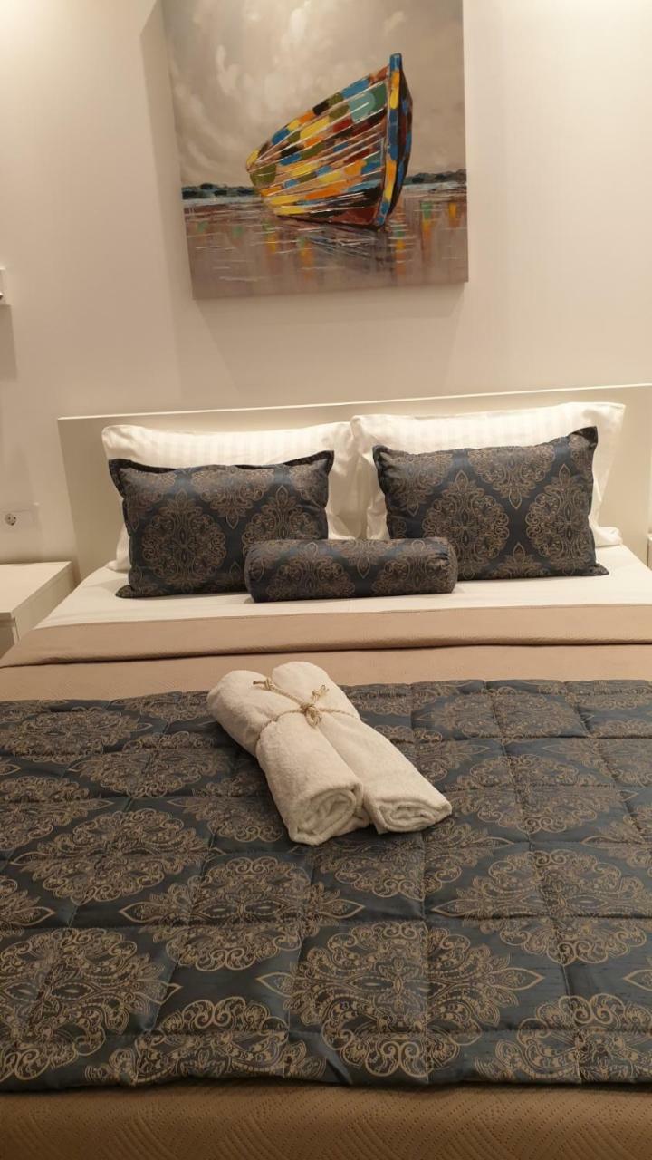 Hostal Placeta Apartments