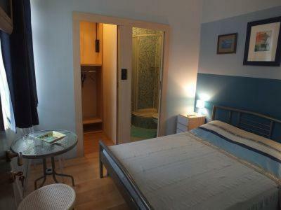 Hostal Martina Guest House