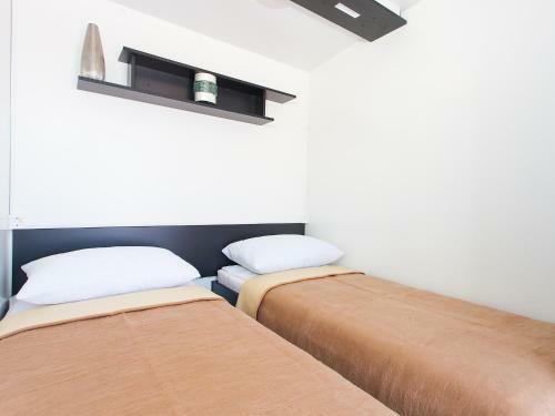 Superior Mobile Homes In Camping Kastanija