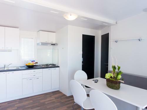 Superior Mobile Homes In Camping Kastanija