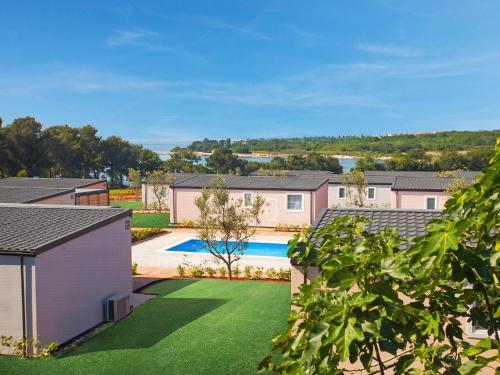 Superior Mobile Homes In Camping Kastanija