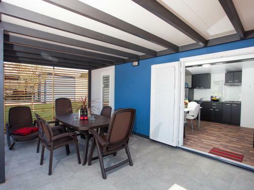 Superior Mobile Homes In Camping Kastanija