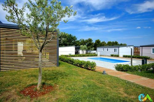 Superior Mobile Homes In Camping Kastanija