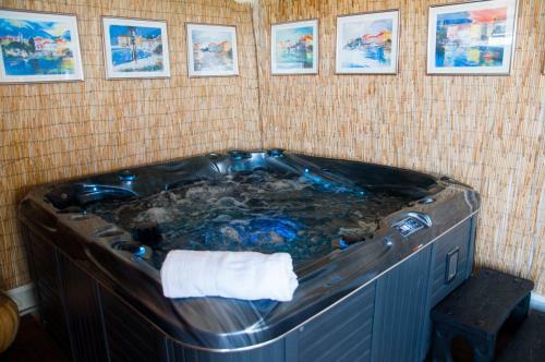 Superior Mobile Homes In Camping Kastanija