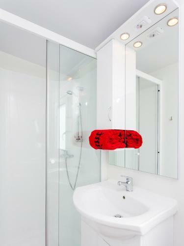 Superior Mobile Homes In Camping Kastanija