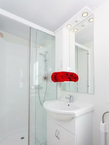 Superior Mobile Homes In Camping Kastanija