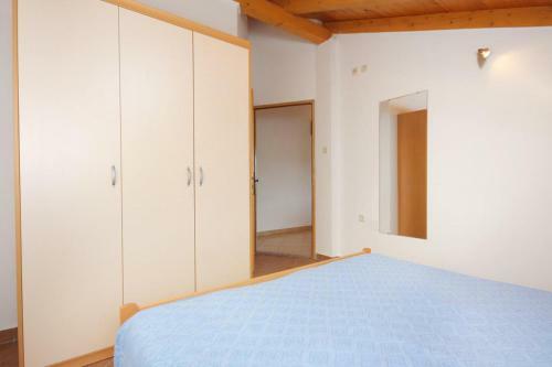 Apartment Razanac 5885a