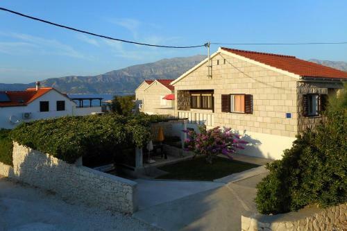 Apartment Povlja 715a