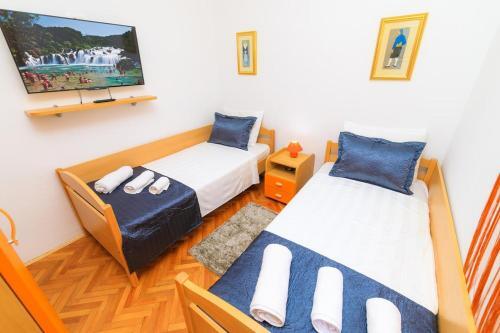 Apartment Kastel Luksic 12872a