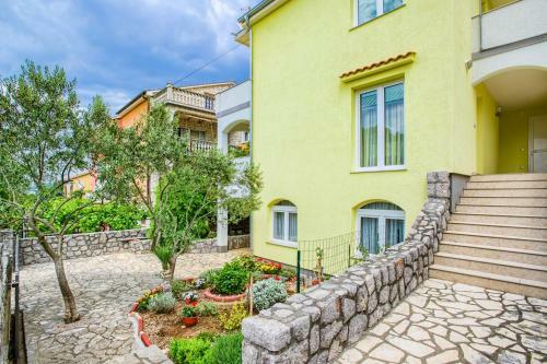 Two-bedroom Apartment In Kraljevica II