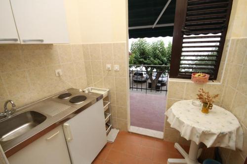 Apartment Podgora 6670a