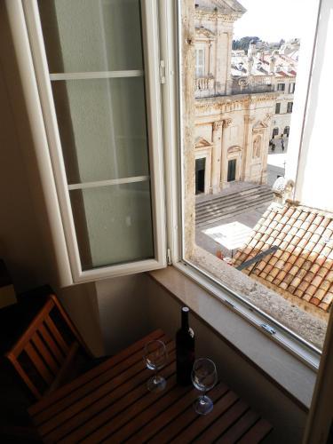 Hostal Rooms Eden Old Town