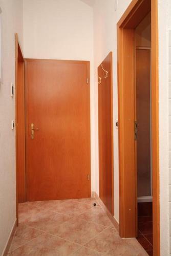 Apartment Zambratija 6997a