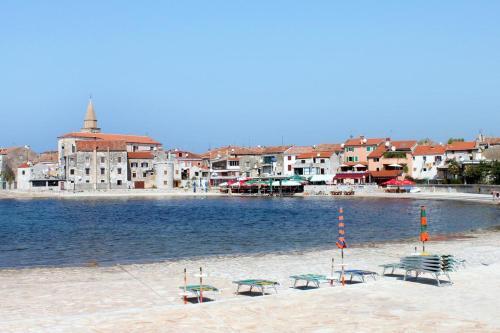 Apartments With A Parking Space Umag - 7057
