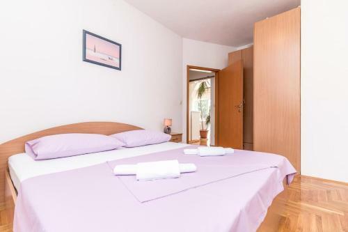 Apartment Kastel Kambelovac 11678a