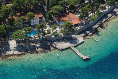 Lumbarda Resort Apartment