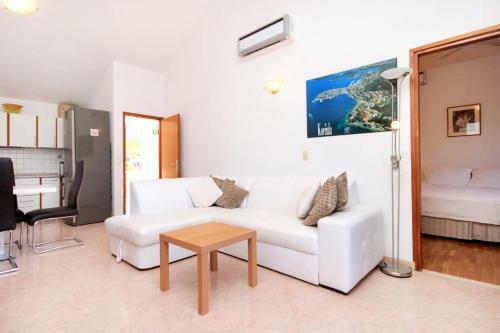 Apartment Kneza 168a