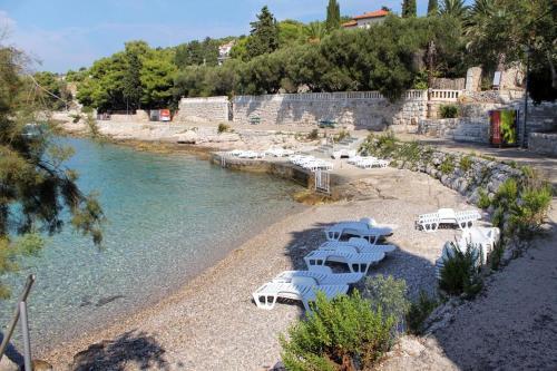 Apartments With A Parking Space Hvar - 5719