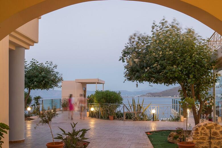 Balos Beach Hotel