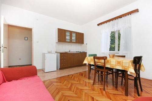 Apartment Biograd Na Moru 5899c