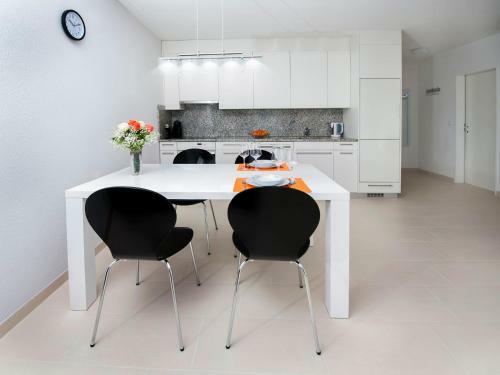 Apartments Anamar