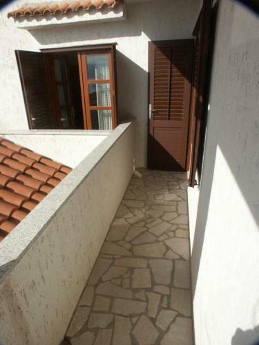 Apartment Supetarska Draga - Donja 2004b