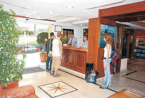 Hotel Apartamentos Mediterraneo