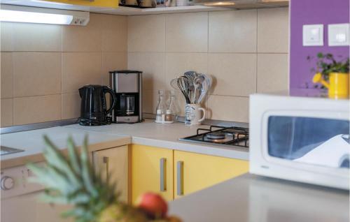 Apartment Podstrana With Sea View 366
