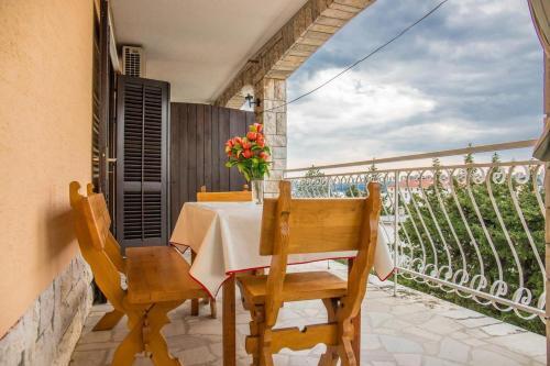 Apartments And Rooms With Parking Space Crikvenica - 5492