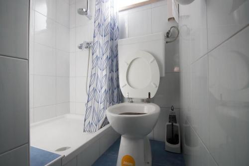 Apartments And Rooms With Parking Space Crikvenica - 5492