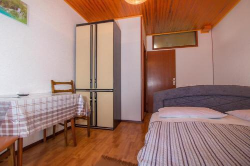Apartments And Rooms With Parking Space Crikvenica - 5492