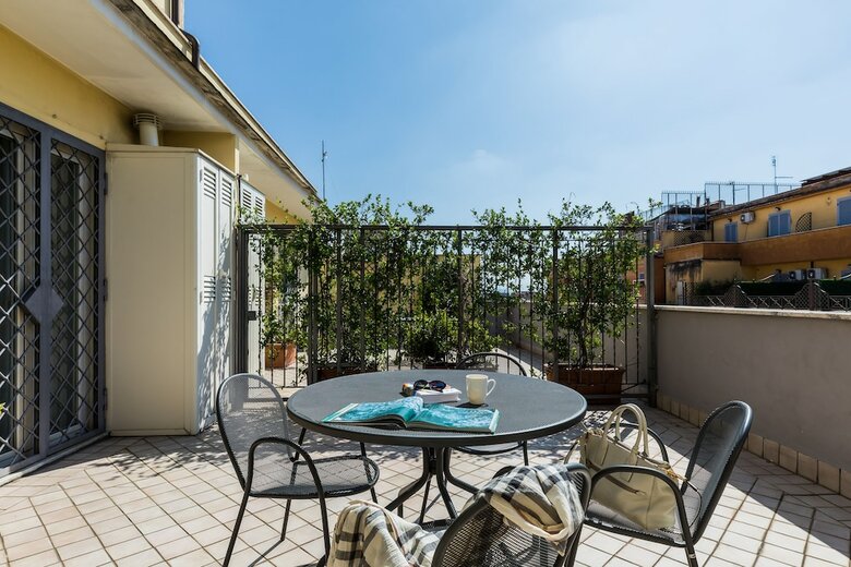 Hotel Crosti Apartments