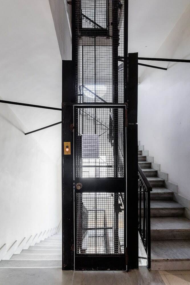 Hotel Crosti Apartments