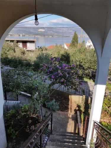 Hostal Triple Room Arbanija 1125a