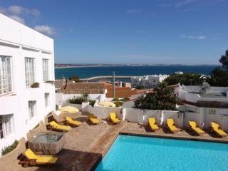 Hotel Porta Da Vila Apartments