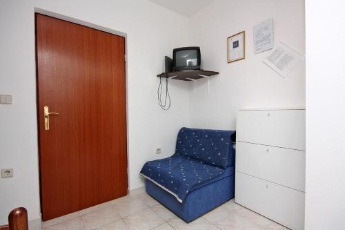 Apartments With A Parking Space Barbat (rab) - 4962