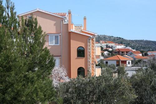 Apartment Rogoznica 2669b