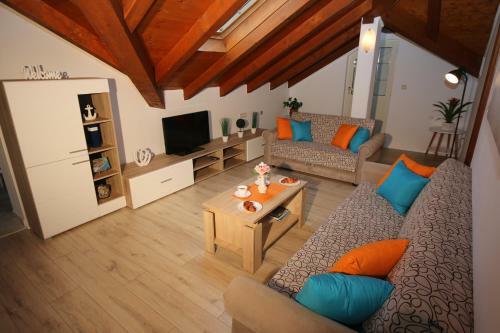 Hostal Apartments Villa Sirena