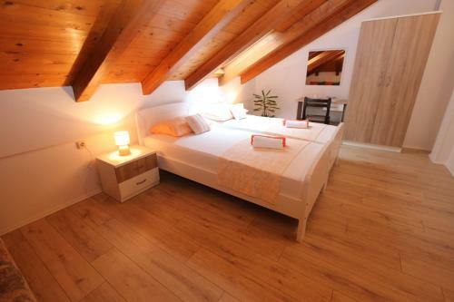 Hostal Apartments Villa Sirena