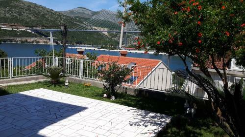 Hostal Apartments Villa Sirena