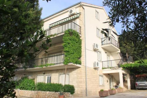 Apartments With A Parking Space Jelsa (hvar) - 8732