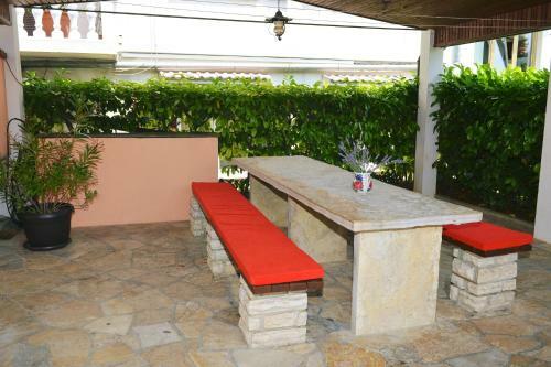 Apartments And Rooms Lago Rupa