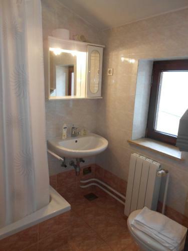 Apartments And Rooms Lago Rupa