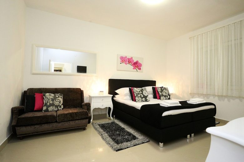 Hostal Central Square Guest House