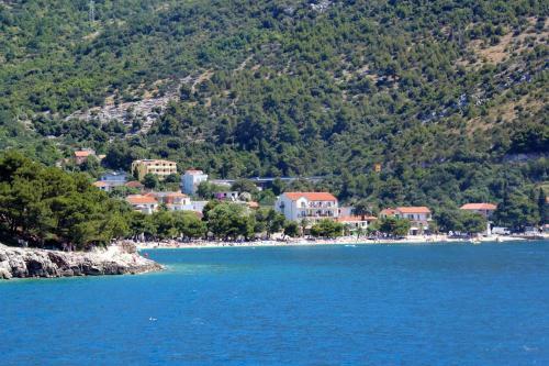 Apartment Drvenik Donja Vala 6701a