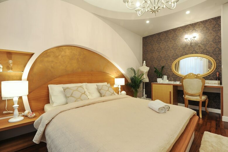 Hostal Silver & Gold Luxury Rooms